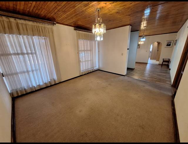 3 BEDROOM HOUSE FOR SALE IN VANDERBIJLPARK SW 2